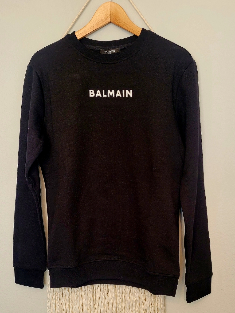 ✨️Balmain✨️ Black Crewneck Swetsheart✨️